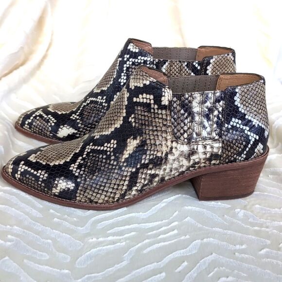 Madewell Sonia Low Chelsea Python Embossed Genuine Leather Ankle Booties Size 8 - Picture 13 of 15